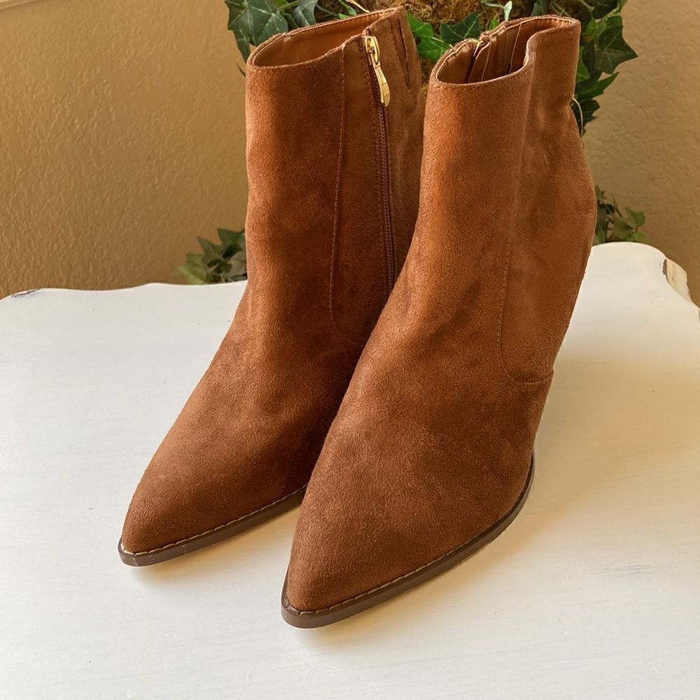 NWNB Misbehave Faux Suede Boho Western Festival Booties Size 11